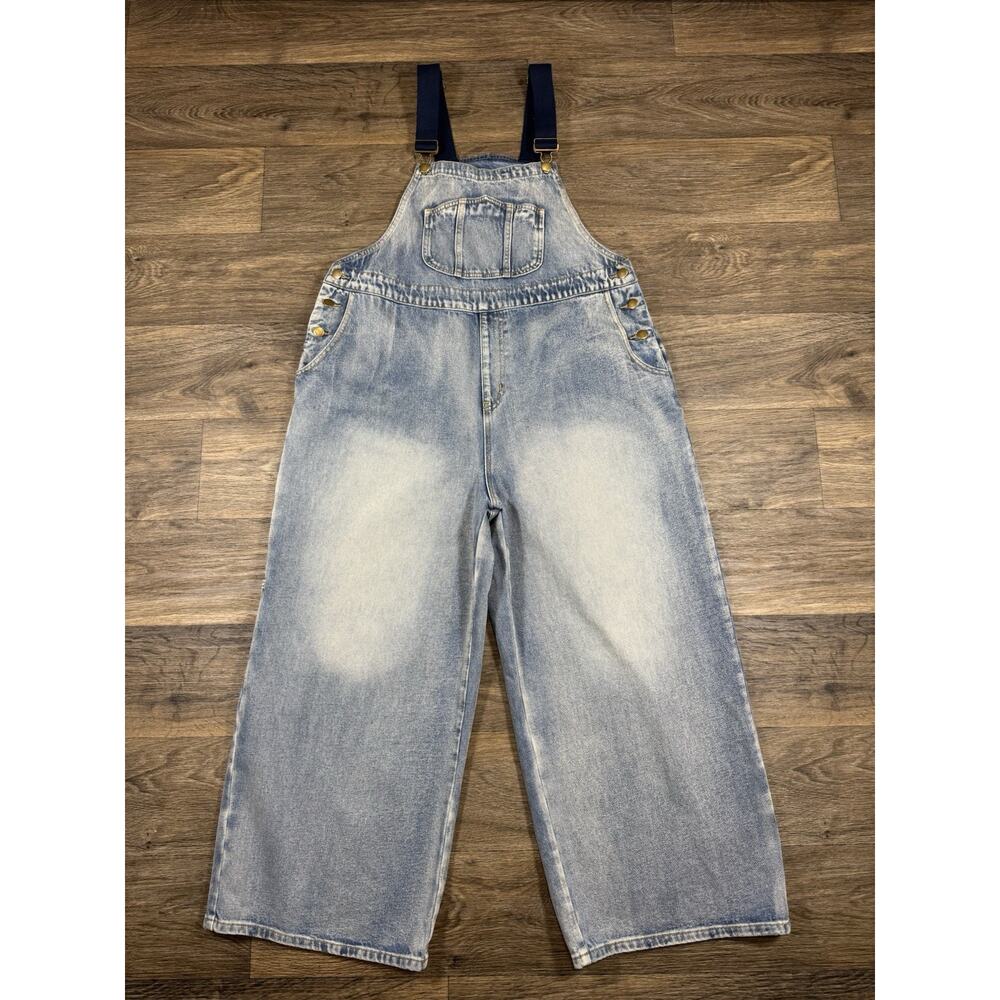 Cider Light Wash Denim Wide-Leg Overalls with Navy Straps